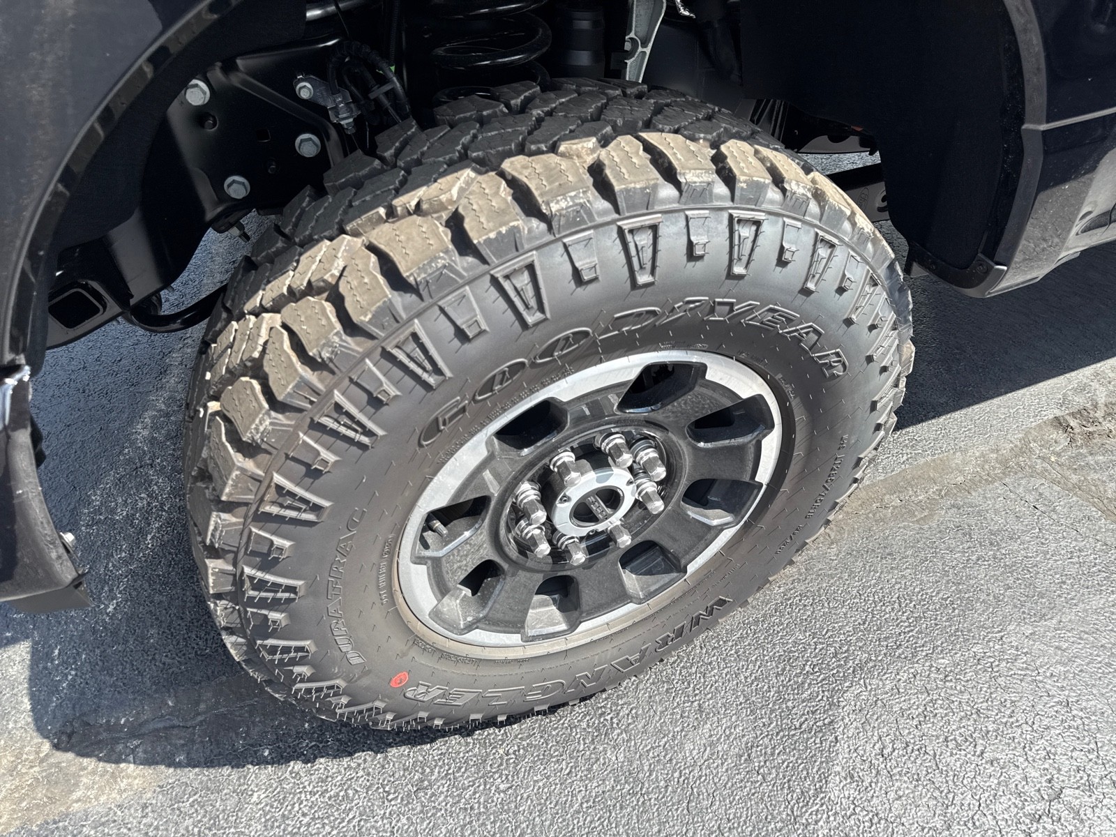 2025 Ford F-250 Lariat photo 4
