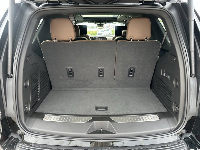 2026 Chevrolet Tahoe High Country photo 19