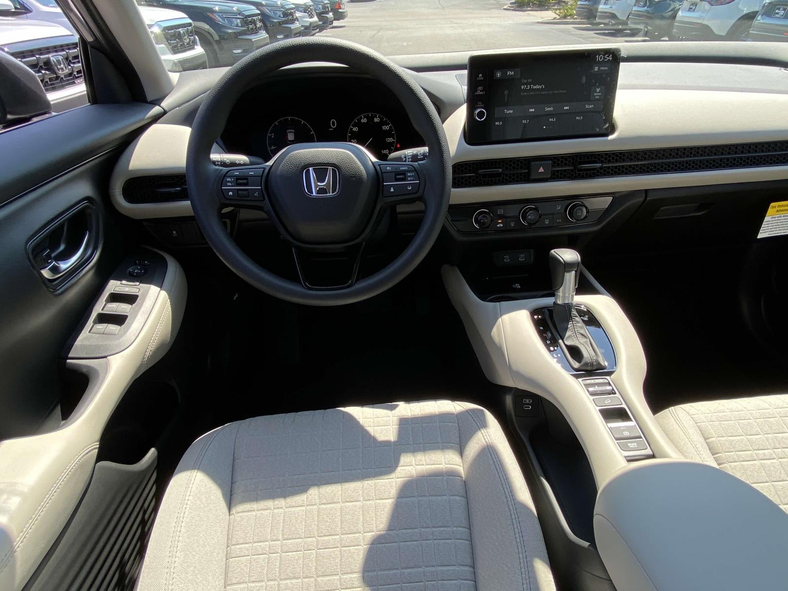 2026 Honda HR-V LX 2WD photo 4