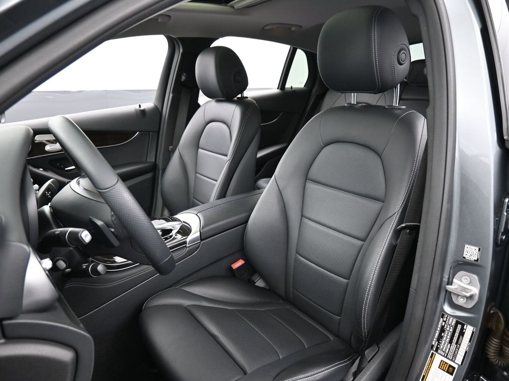 2017 Mercedes Benz GLC 300 Coupe 4MATIC photo 4