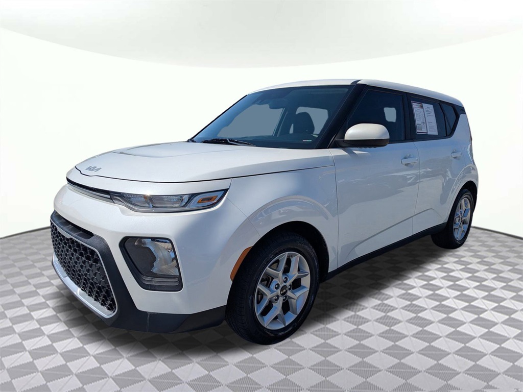 2022 Kia Soul LX S X-Line photo 4