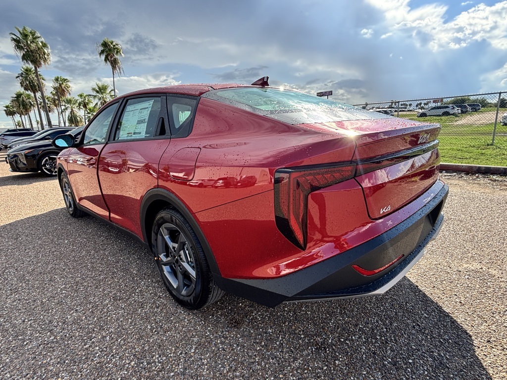 2025 Kia K4 LXS photo 5