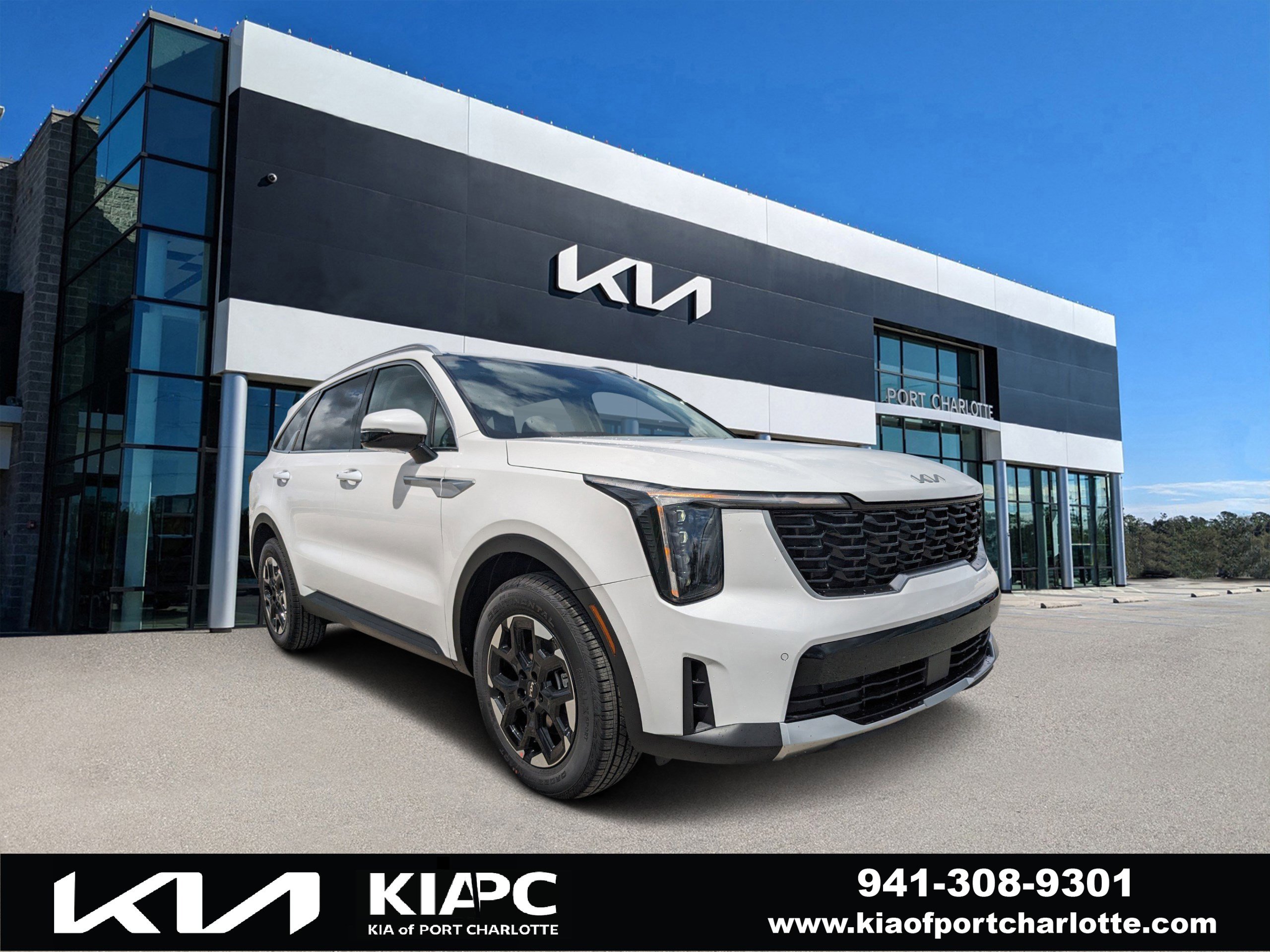 2025 Kia Sorento S's photo