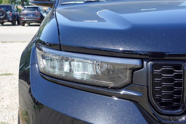 2025 Jeep Grand Cherokee Altitude X photo 4