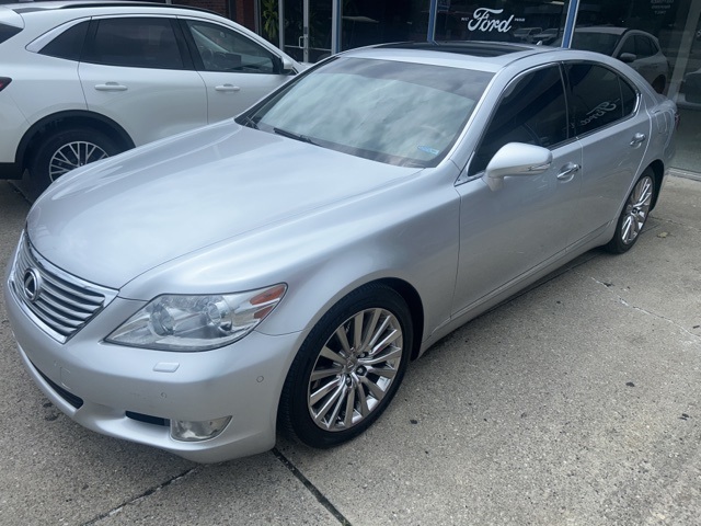 2010 Lexus LS 460 photo 2
