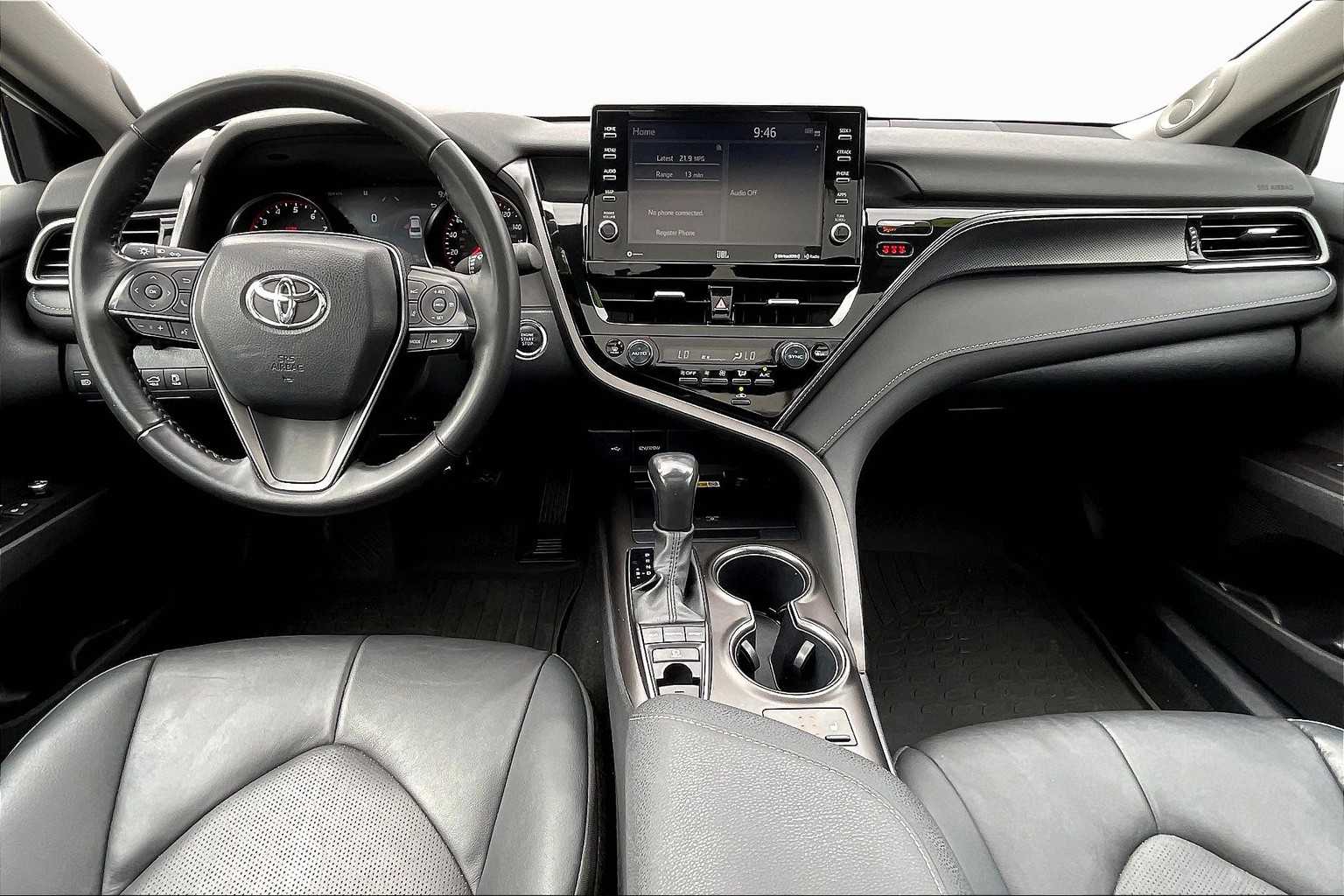 2024 Toyota Camry XSE V6 photo 13