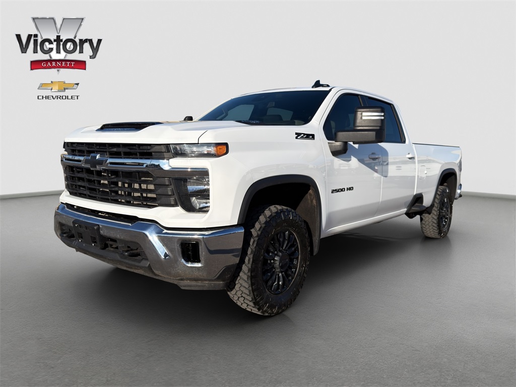 2024 Chevrolet Silverado 2500HD LT's photo
