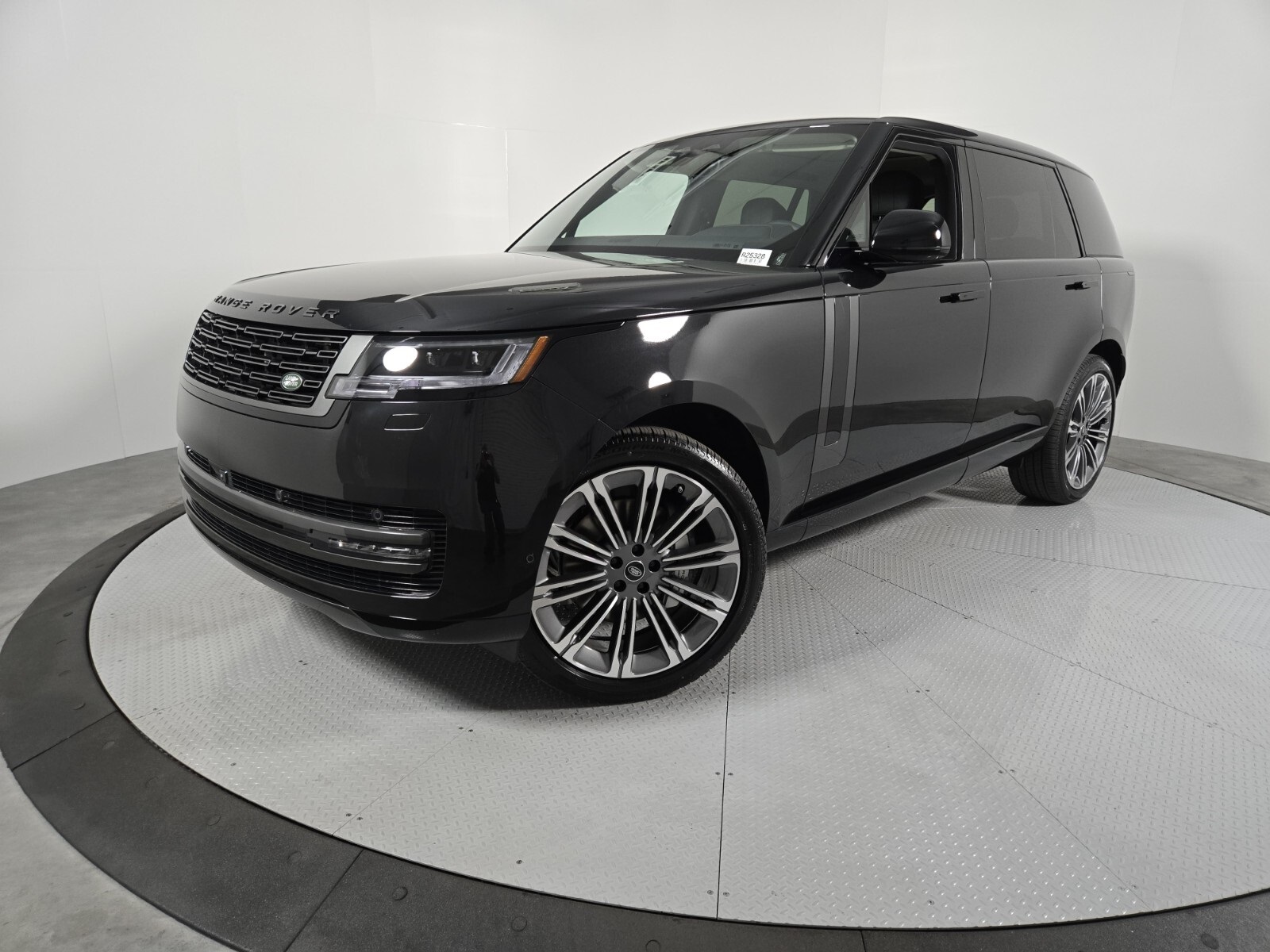2025 Land Rover Range Rover SE photo 28