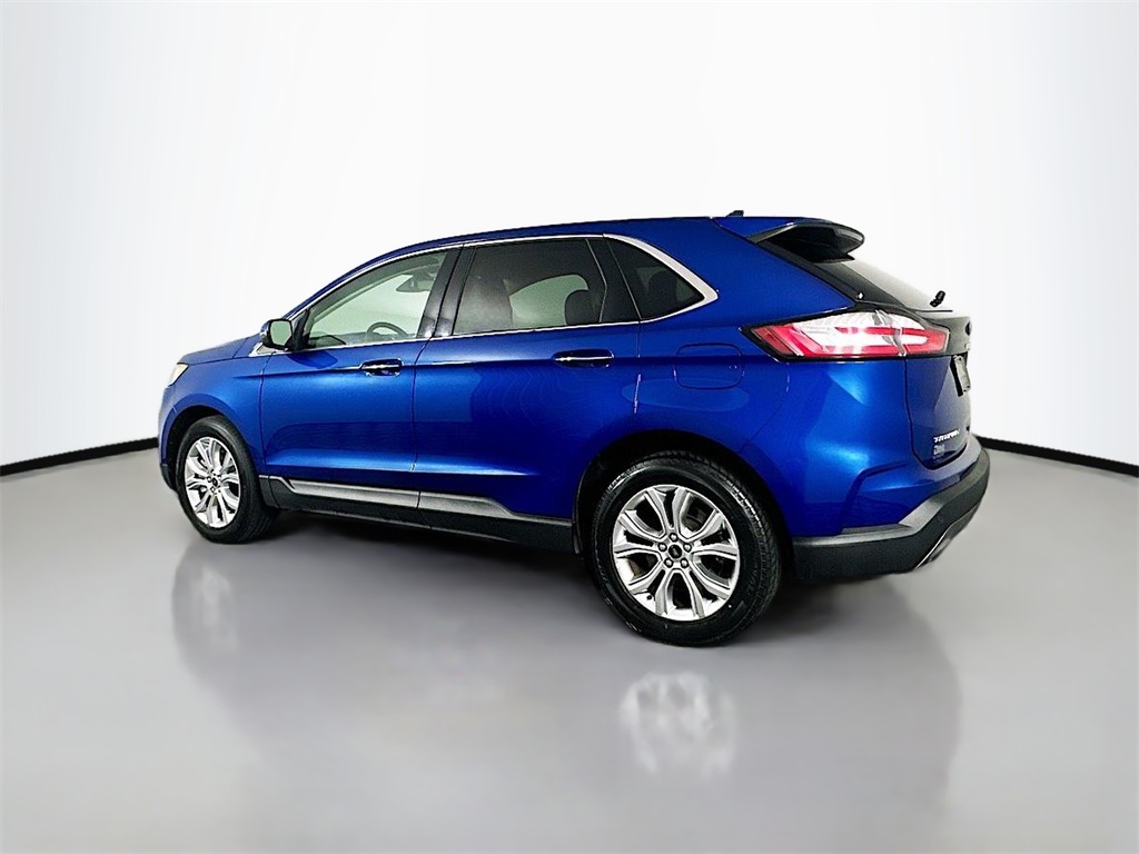 2024 Ford Edge Titanium photo 8
