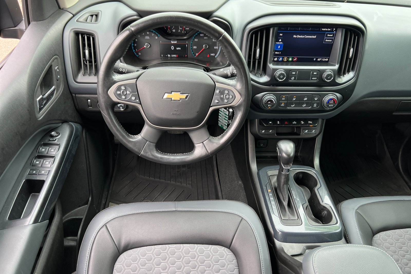 2022 Chevrolet Colorado Z71 photo 10
