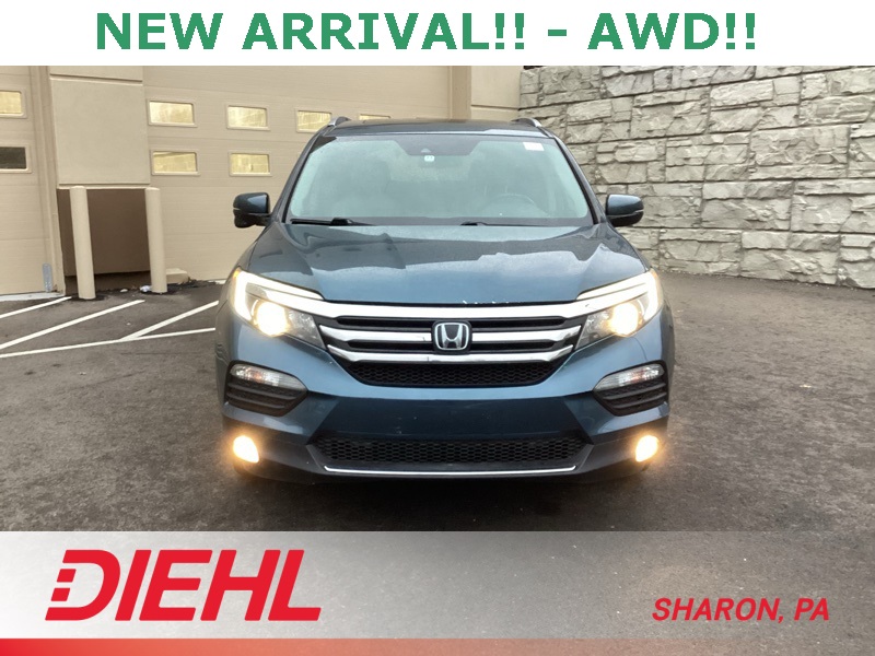 2018 Honda Pilot Touring photo 2