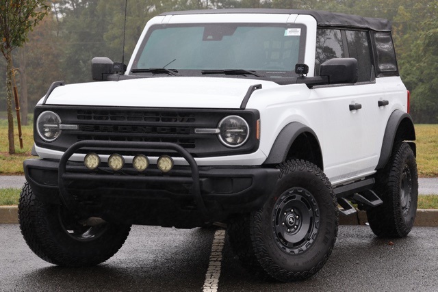 2022 Ford Bronco 4-Door Base's photo