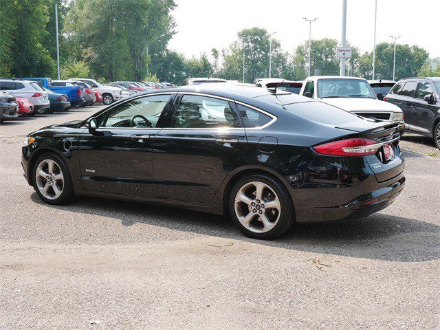 2017 Ford Fusion Energi Platinum photo 5