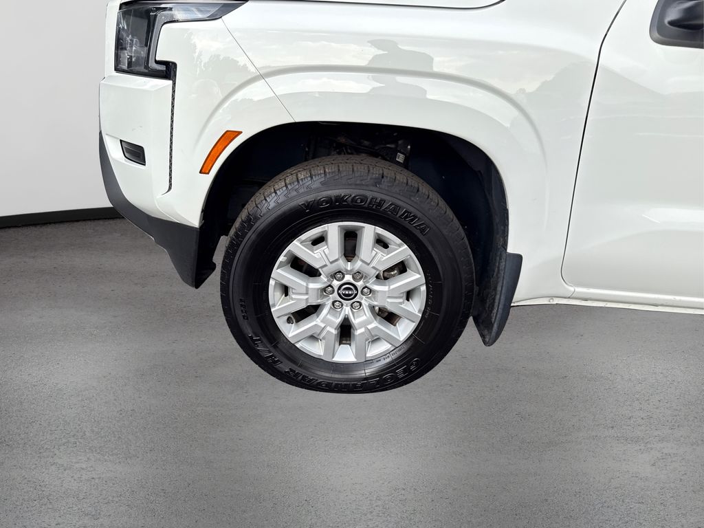 2022 Nissan Frontier SV photo 10
