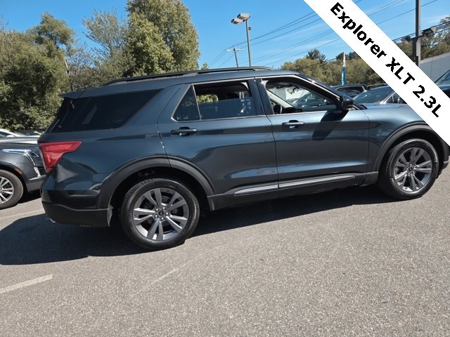 2022 Ford Explorer XLT photo 3
