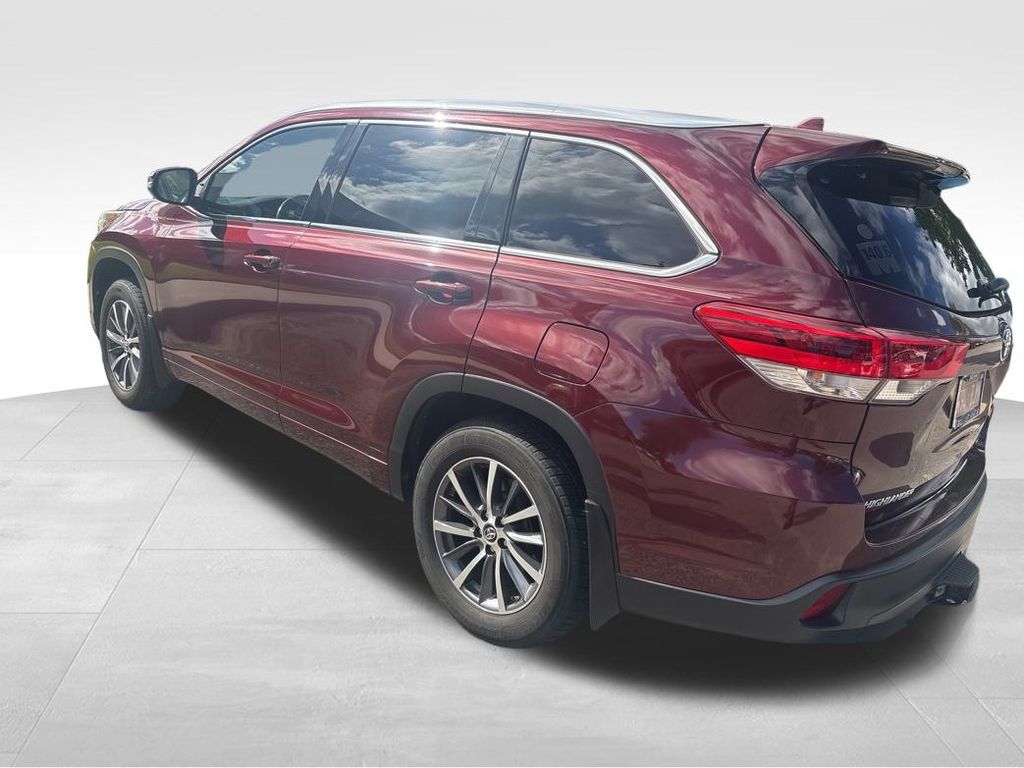 2017 Toyota Highlander XLE photo 15