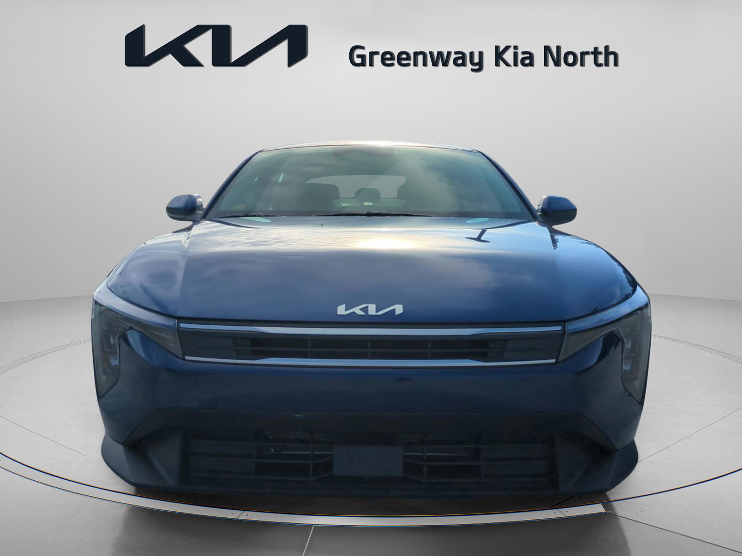2025 Kia K4 LXS photo 2