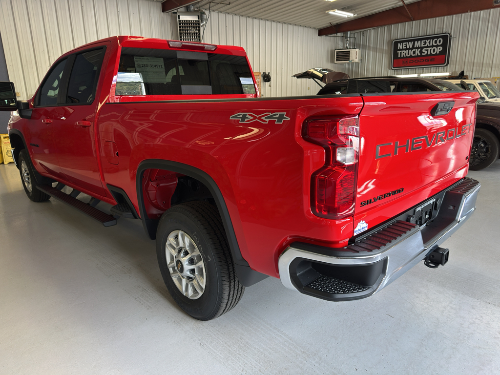 2026 Chevrolet Silverado 2500HD LT photo 7