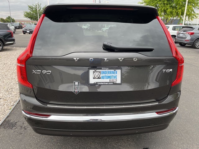 2025 Volvo XC90 T8 photo 6