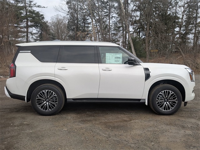 2025 Nissan Armada SL photo 2