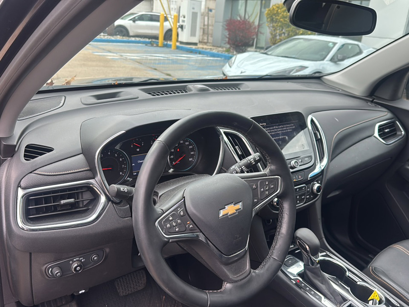 2024 Chevrolet Equinox Premier photo 3