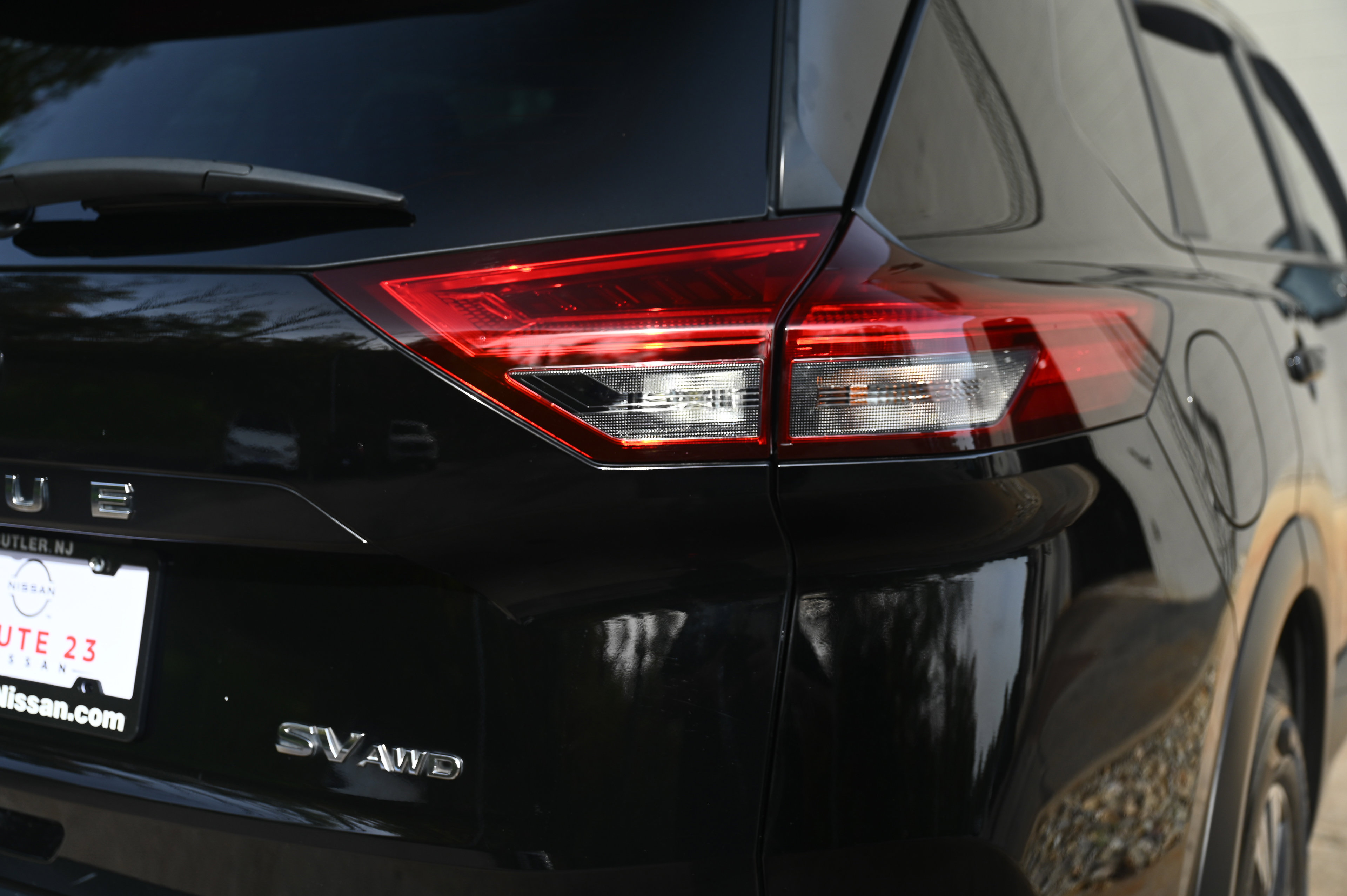 2023 Nissan Rogue SV photo 8