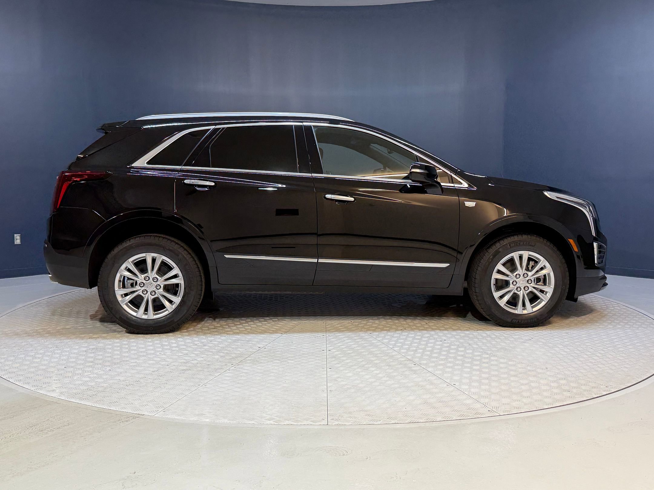 2025 Cadillac XT5 Luxury photo 7