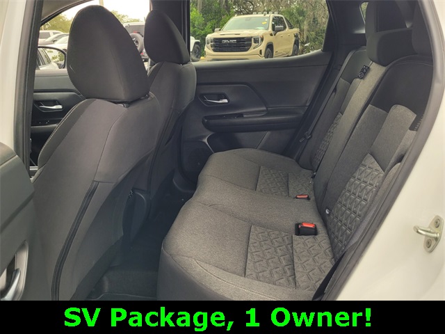 2025 Nissan Kicks SV photo 6