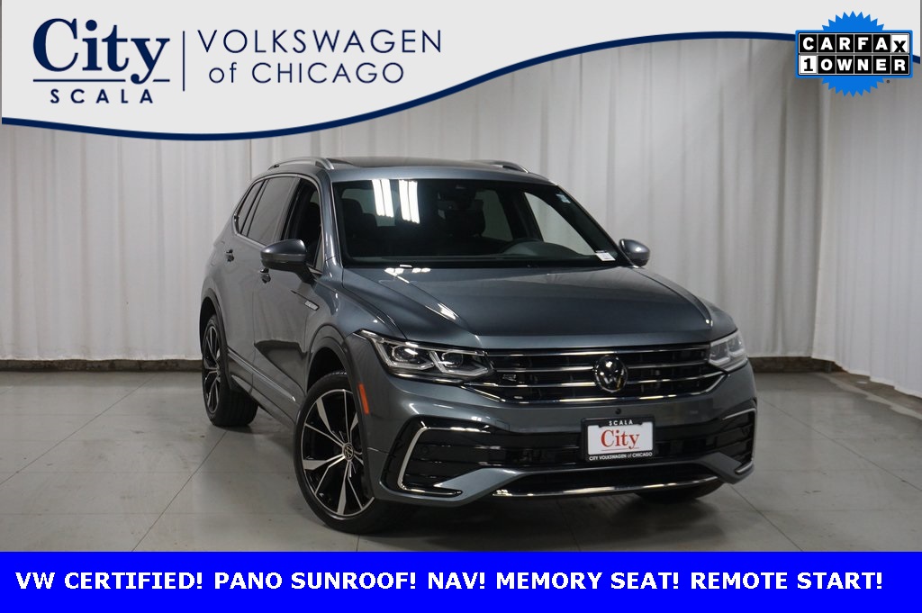 2022 Volkswagen Tiguan SEL R-LINE's photo