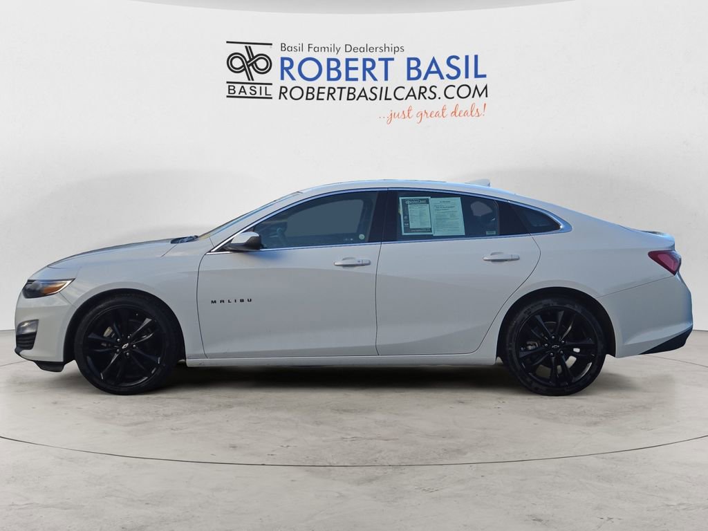 2023 Chevrolet Malibu 1LT photo 2