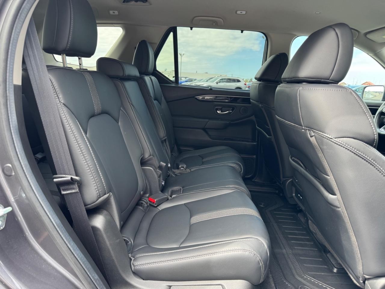 2025 Honda Pilot EX-L photo 8