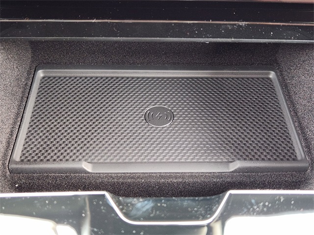2025 Land Rover Range Rover Sport SE photo 16