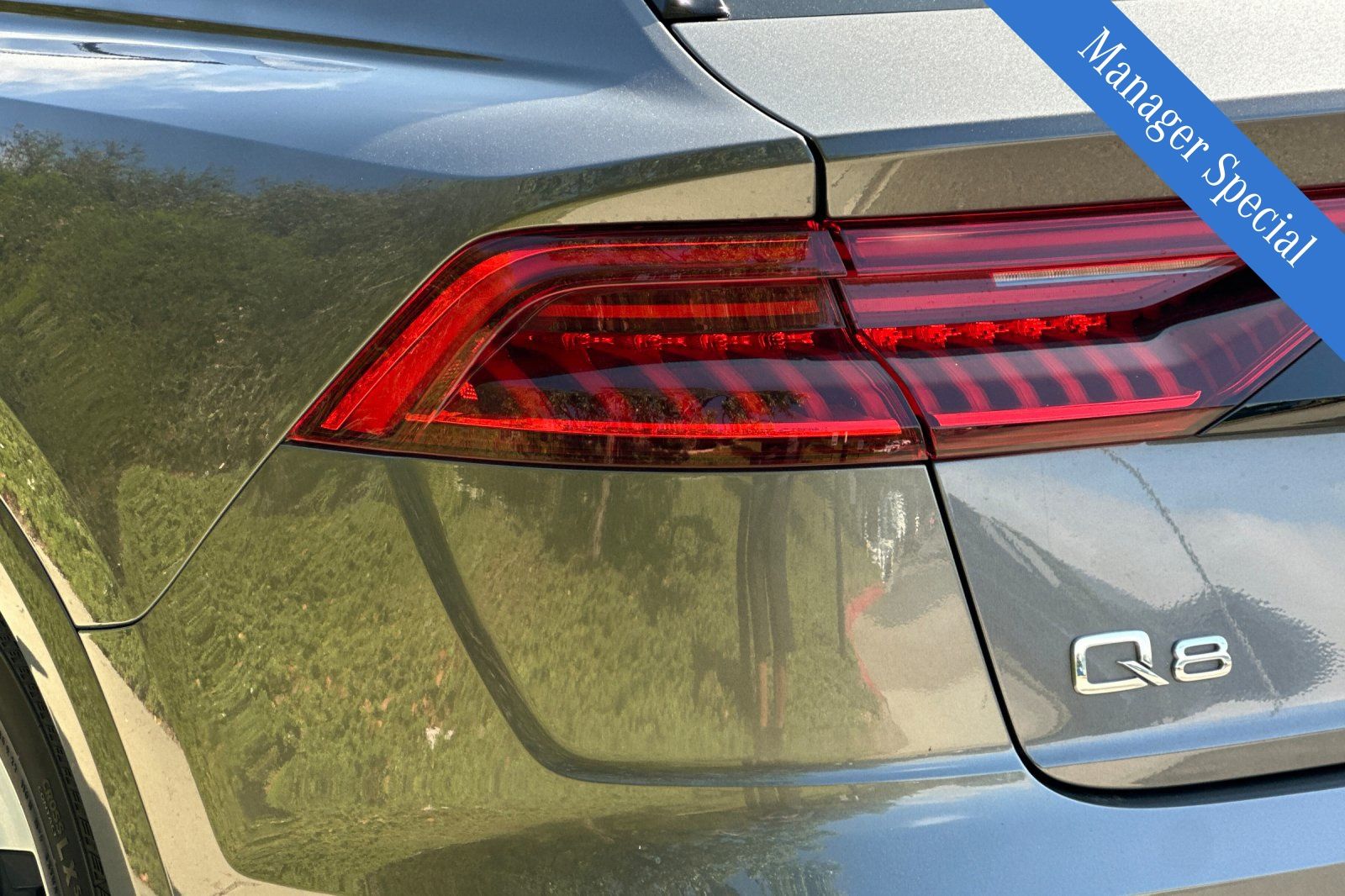 2022 Audi Q8 55 Prestige photo 12