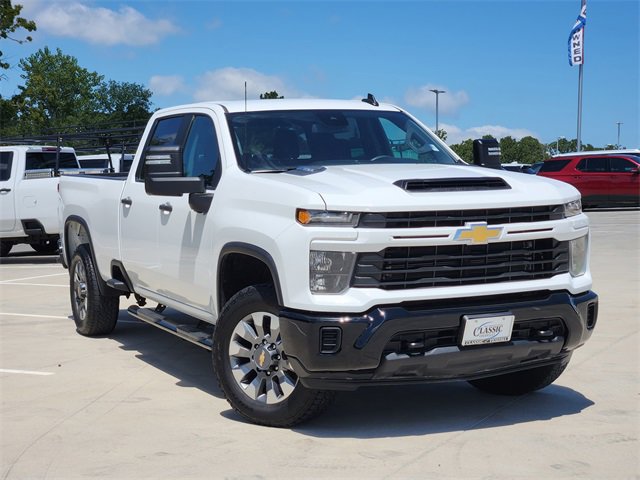 2024 Chevrolet Silverado 2500HD Custom