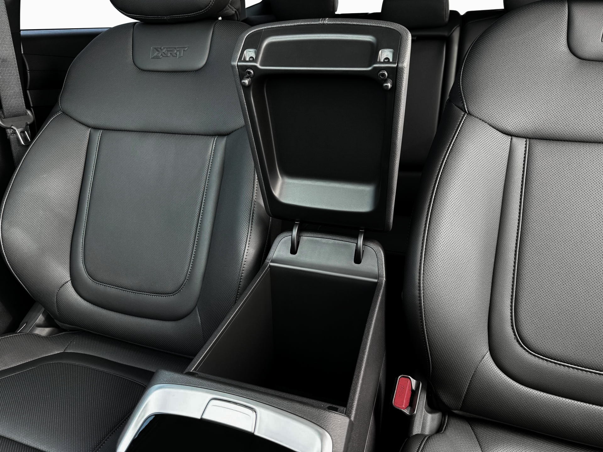New 2025 White Hyundai XRT AWD image 18