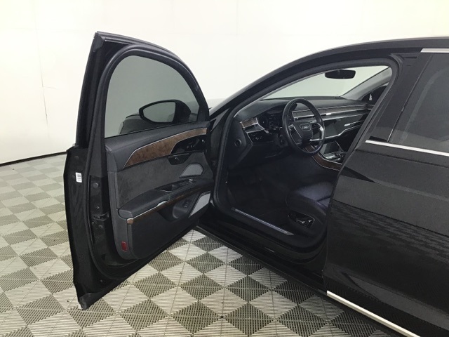 2019 Audi A8 L 55 Quattro photo 9