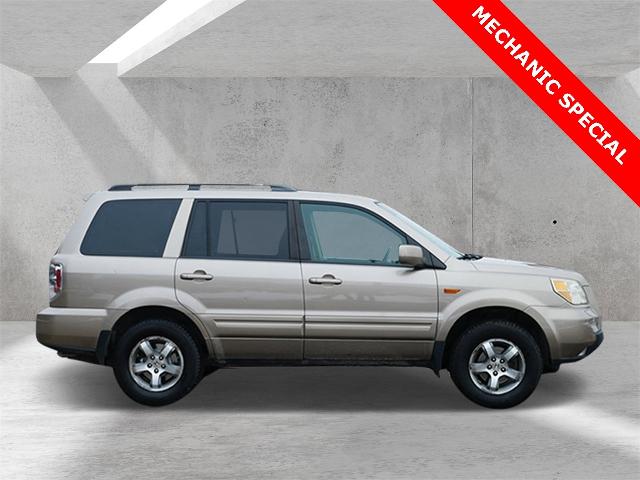 Used 2007 Honda Pilot EX with VIN 5FNYF187X7B020700 for sale in Shakopee, Minnesota