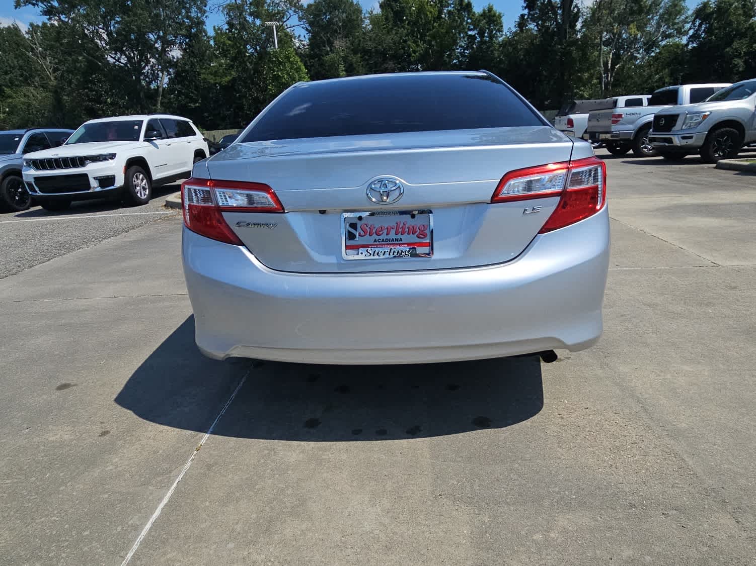 2014 Toyota Camry LE photo 8