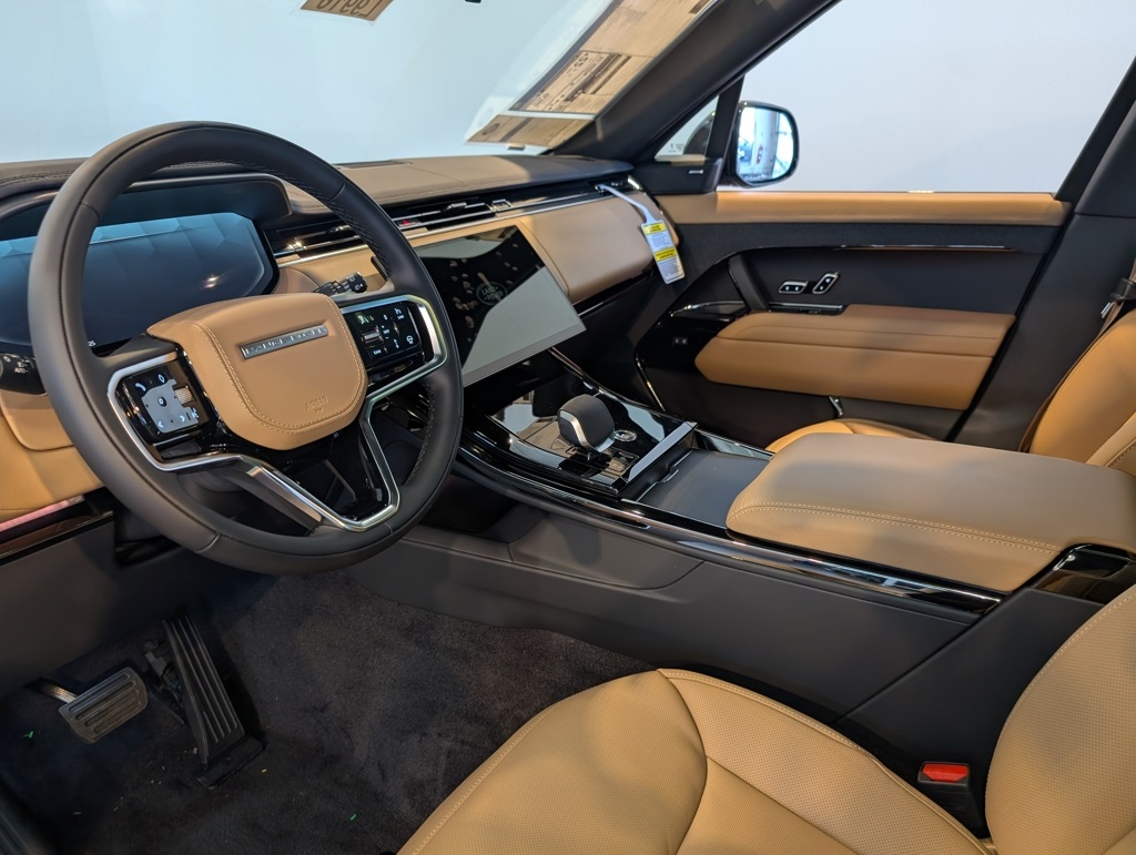 2025 Land Rover Range Rover Sport SE photo 10