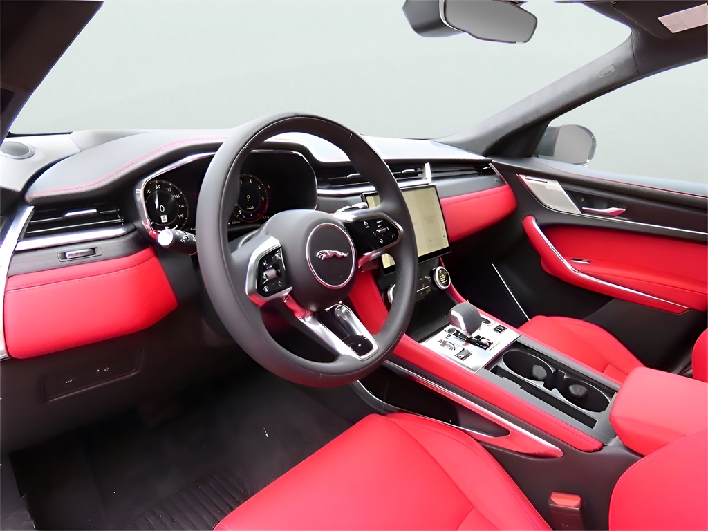 2025 Jaguar F-PACE P400 R-Dynamic S photo 22