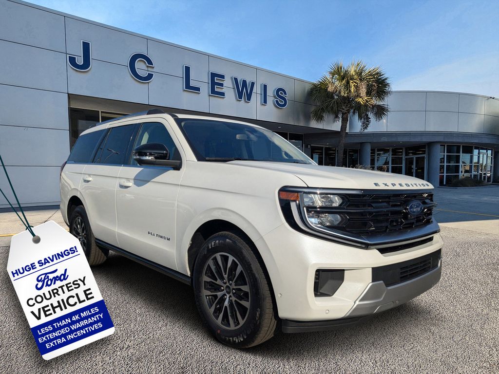 2025 Ford Expedition Platinum's photo