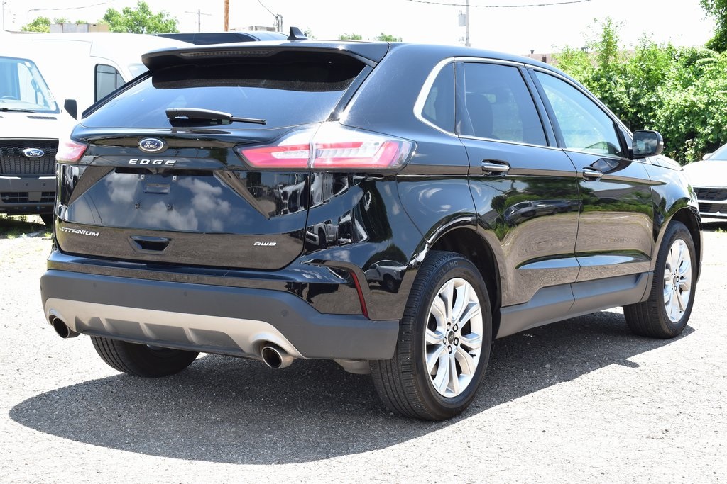 2024 Ford Edge Titanium photo 5