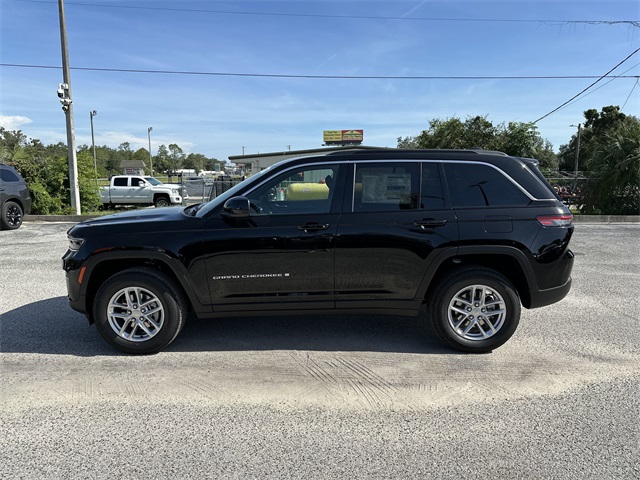 2025 Jeep Grand Cherokee Laredo X photo 4