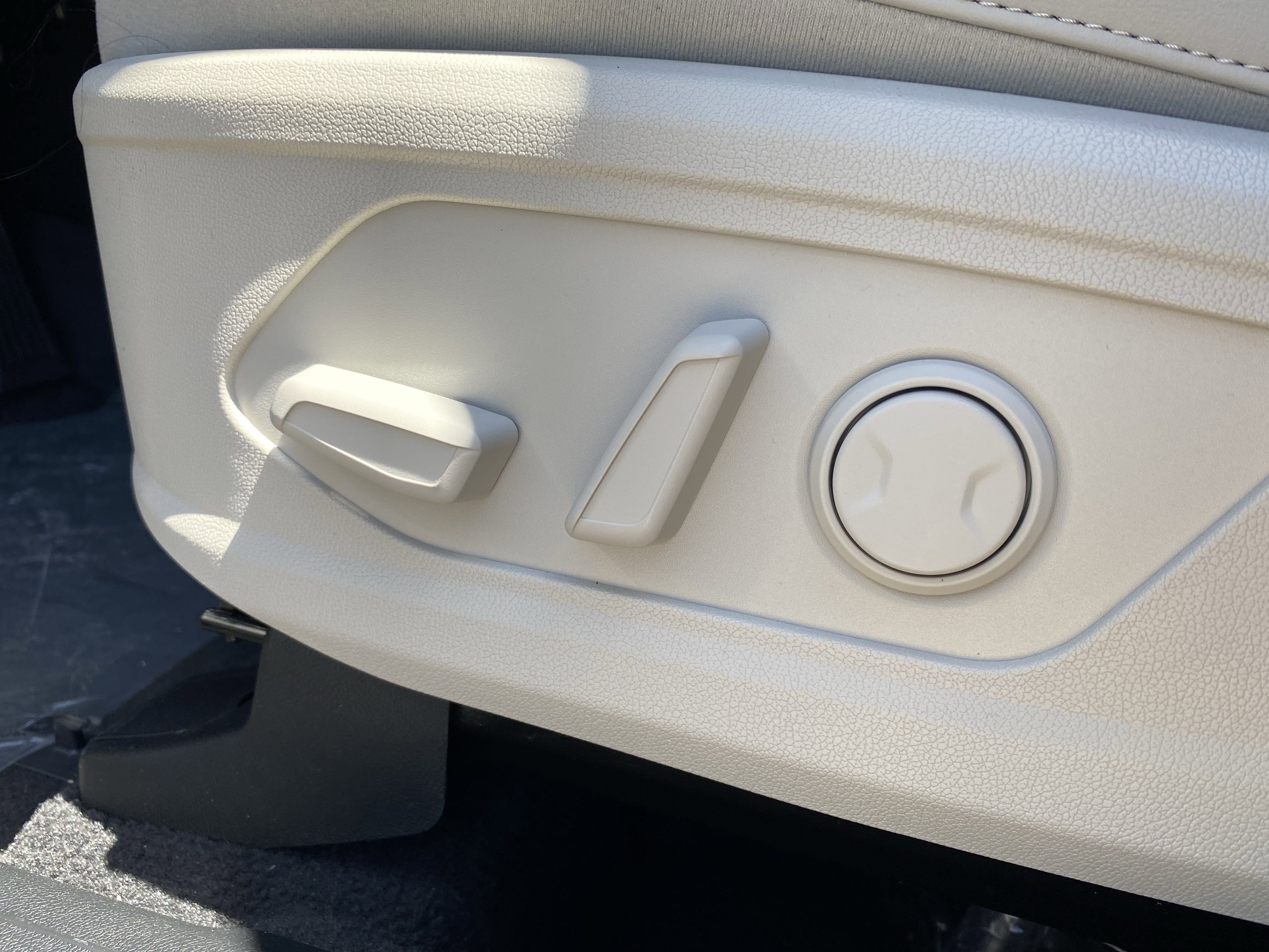 2025 Kia Sorento S photo 10
