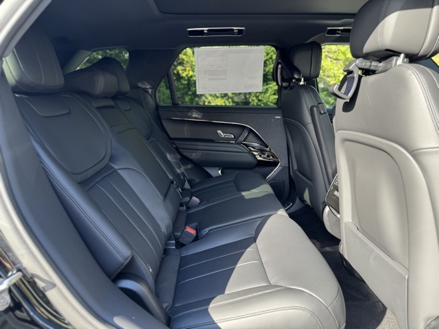 2025 Land Rover Range Rover Sport SE photo 17