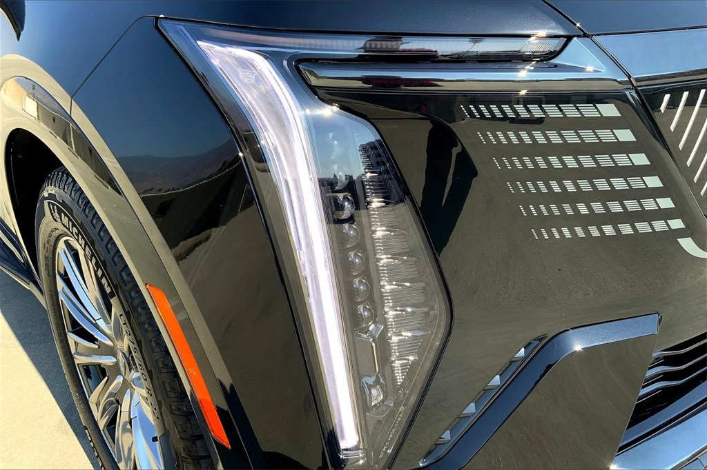 2026 Cadillac Escalade IQ Sport photo 14