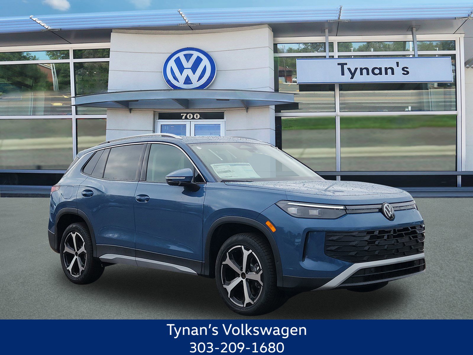 2025 Volkswagen Tiguan SE's photo