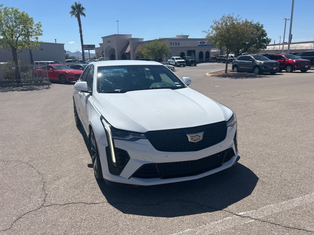 2023 Cadillac CT4 photo 4