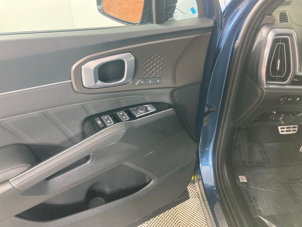 2026 Kia Sorento Hybrid X-Line SX Prestige photo 4
