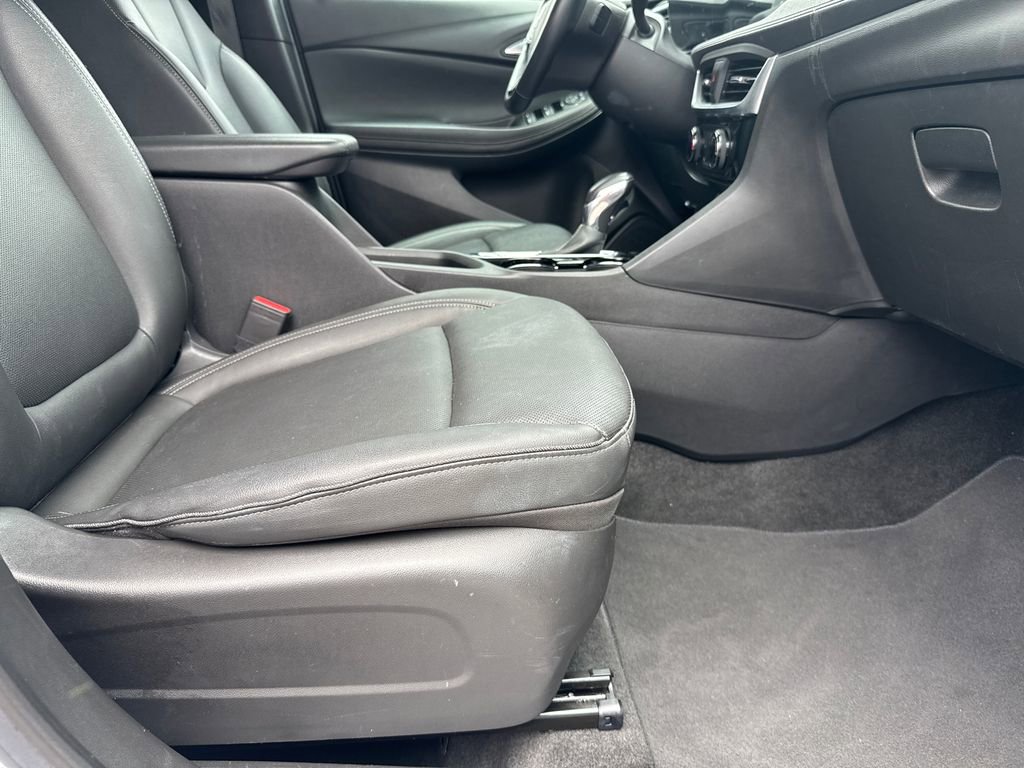 2024 Buick Encore GX Sport Touring photo 12